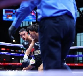 Velada de Boxeo Regreso a Casa en el Polideportivo Alexis Arguello