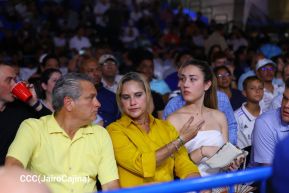 Velada de Boxeo Regreso a Casa en el Polideportivo Alexis Arguello