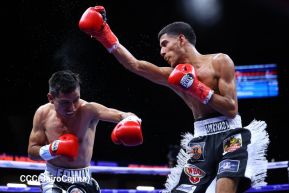 Velada de Boxeo Regreso a Casa en el Polideportivo Alexis Arguello
