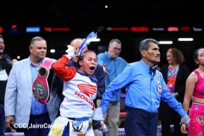 Velada de Boxeo Regreso a Casa en el Polideportivo Alexis Arguello