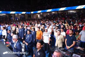 Velada de Boxeo Regreso a Casa en el Polideportivo Alexis Arguello