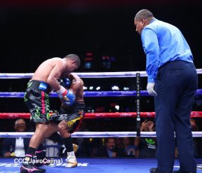 Velada de Boxeo Regreso a Casa en el Polideportivo Alexis Arguello