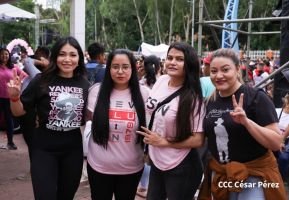 Mega Concierto en la Avenida de Bolívar a Chávez en saludo al 45/19