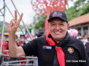 Mega Concierto en la Avenida de Bolívar a Chávez en saludo al 45/19