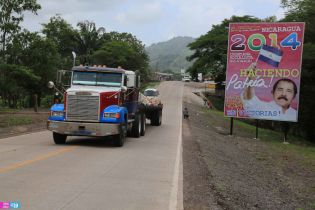 Inauguración tramo de Carretera en Río Blanco 
