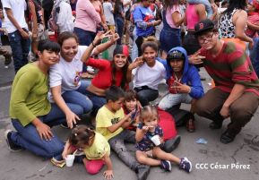 Mega Concierto en la Avenida de Bolívar a Chávez en saludo al 45/19