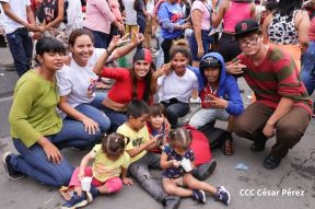 Mega Concierto en la Avenida de Bolívar a Chávez en saludo al 45/19