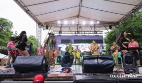 Mega Concierto en la Avenida de Bolívar a Chávez en saludo al 45/19