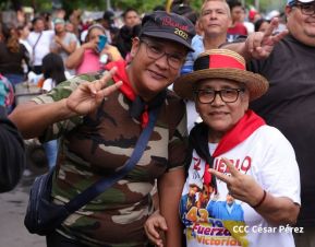 Mega Concierto en la Avenida de Bolívar a Chávez en saludo al 45/19