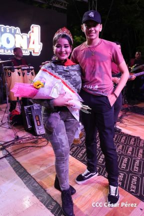 Mega Concierto en la Avenida de Bolívar a Chávez en saludo al 45/19