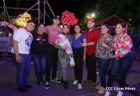 Mega Concierto en la Avenida de Bolívar a Chávez en saludo al 45/19