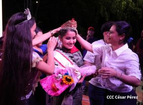 Mega Concierto en la Avenida de Bolívar a Chávez en saludo al 45/19