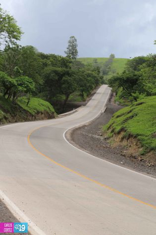 Inauguración tramo de Carretera en Río Blanco 