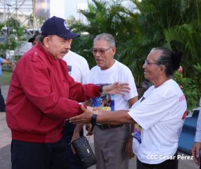 Entrega flota de buses de 250 a transportistas de Managua