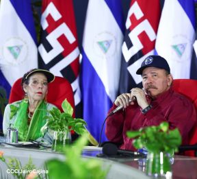 Entrega flota de buses de 250 a transportistas de Managua