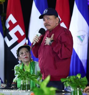 Entrega flota de buses de 250 a transportistas de Managua