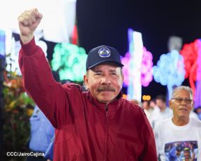 Entrega flota de buses de 250 a transportistas de Managua
