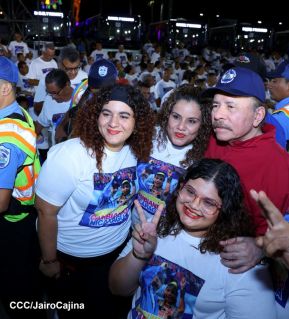 Entrega flota de buses de 250 a transportistas de Managua
