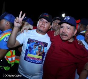 Entrega flota de buses de 250 a transportistas de Managua
