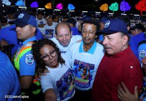 Entrega flota de buses de 250 a transportistas de Managua