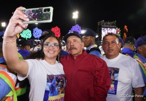 Entrega flota de buses de 250 a transportistas de Managua