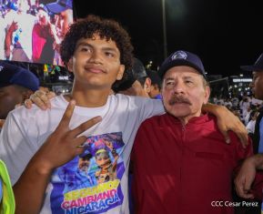 Entrega flota de buses de 250 a transportistas de Managua