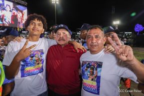 Entrega flota de buses de 250 a transportistas de Managua