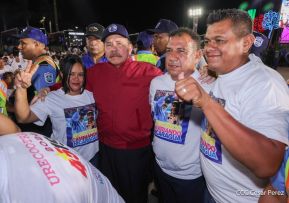 Entrega flota de buses de 250 a transportistas de Managua