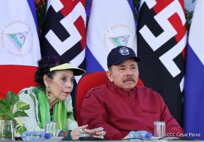 Entrega flota de buses de 250 a transportistas de Managua