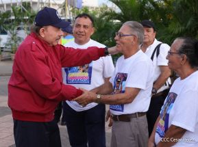 Entrega flota de buses de 250 a transportistas de Managua