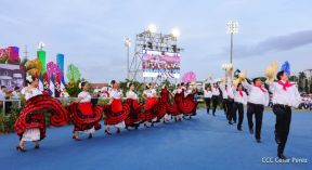 Entrega flota de buses de 250 a transportistas de Managua