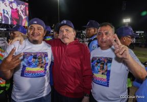 Entrega flota de buses de 250 a transportistas de Managua