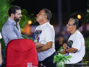 Entrega flota de buses de 250 a transportistas de Managua