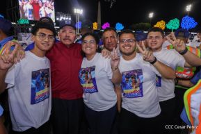 Entrega flota de buses de 250 a transportistas de Managua