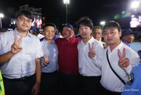 Entrega flota de buses de 250 a transportistas de Managua