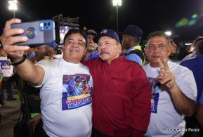 Entrega flota de buses de 250 a transportistas de Managua