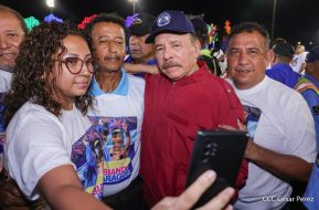 Entrega flota de buses de 250 a transportistas de Managua