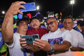 Entrega flota de buses de 250 a transportistas de Managua