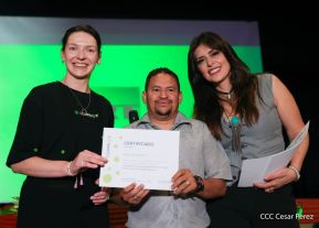 Intercambio profesional entre Comunicadores Sandinistas y RT en Español