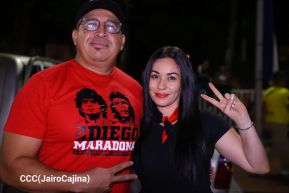 Celebran Vigilia en recibimiento y saludo al 45/19 en la Avenida de Bolívar a Chávez en Managua