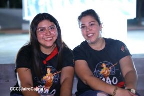 Celebran Vigilia en recibimiento y saludo al 45/19 en la Avenida de Bolívar a Chávez en Managua