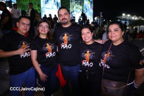 Celebran Vigilia en recibimiento y saludo al 45/19 en la Avenida de Bolívar a Chávez en Managua