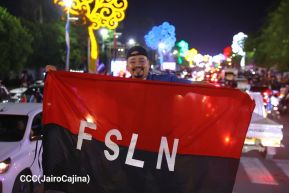 Celebran Vigilia en recibimiento y saludo al 45/19 en la Avenida de Bolívar a Chávez en Managua