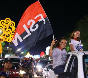 Celebran Vigilia en recibimiento y saludo al 45/19 en la Avenida de Bolívar a Chávez en Managua