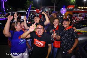 Celebran Vigilia en recibimiento y saludo al 45/19 en la Avenida de Bolívar a Chávez en Managua