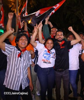 Celebran Vigilia en recibimiento y saludo al 45/19 en la Avenida de Bolívar a Chávez en Managua