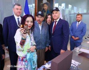 Presidente Comandante Daniel y Compañera Rosario se reúnen con delegación de Alto Nivel de la Federación de Rusia