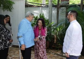 Presidente Daniel y Compañera Rosario en encuentro con el Canciller de Venezuela, Yván Gil