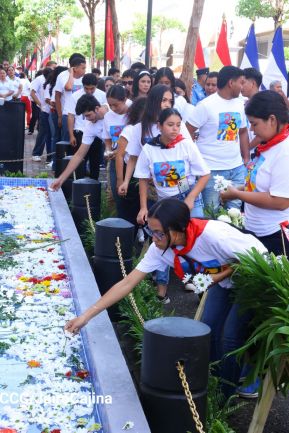 Día Nacional del Estudiante y homenaje a Héroes y Mártires del 23 de julio