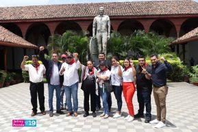 Heroína palestina Leila Khaled de visita en Nicaragua